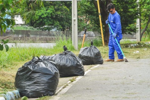 APARECIDA REALIZA AÇÕES DE INFRAESTRUTURA PELA CIDADE