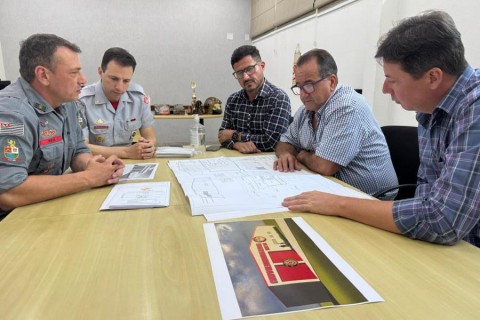 GOVERNO DO ESTADO OFICIALIZA BASE DOS BOMBEIROS EM TREMEMBÉ